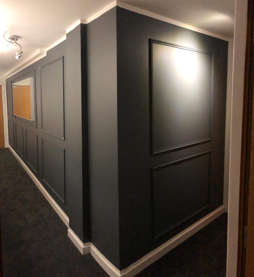 אינברנס Graphite Apartments מראה חיצוני תמונה