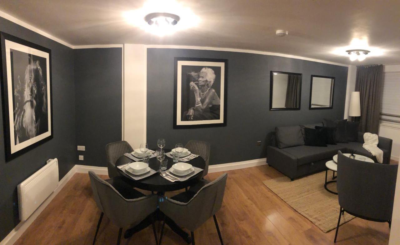 אינברנס Graphite Apartments מראה חיצוני תמונה